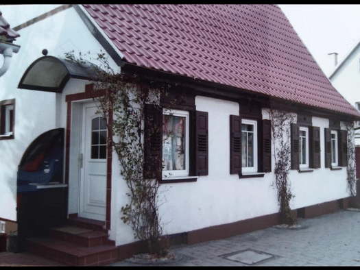 Einfamilienhaus zum Kauf provisionsfrei 115.000 € 4,5 Zimmer 75 m² 103 m² Grundstück frei ab sofort Alleenstraße 7 Nürtingen 72622