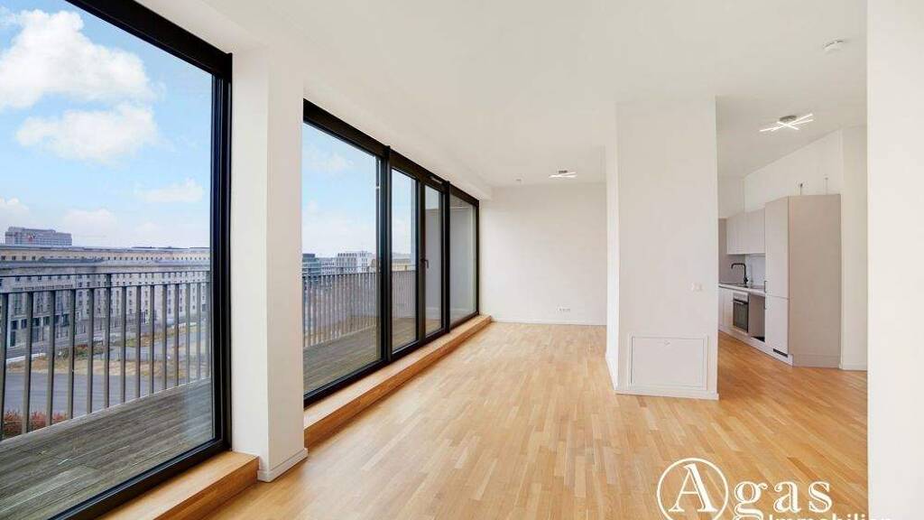 Wohnung zur Miete 2.250 € 2 Zimmer 77,3 m² 7. Geschoss frei ab sofort Zimmerstraße 94 Mitte Berlin 10117