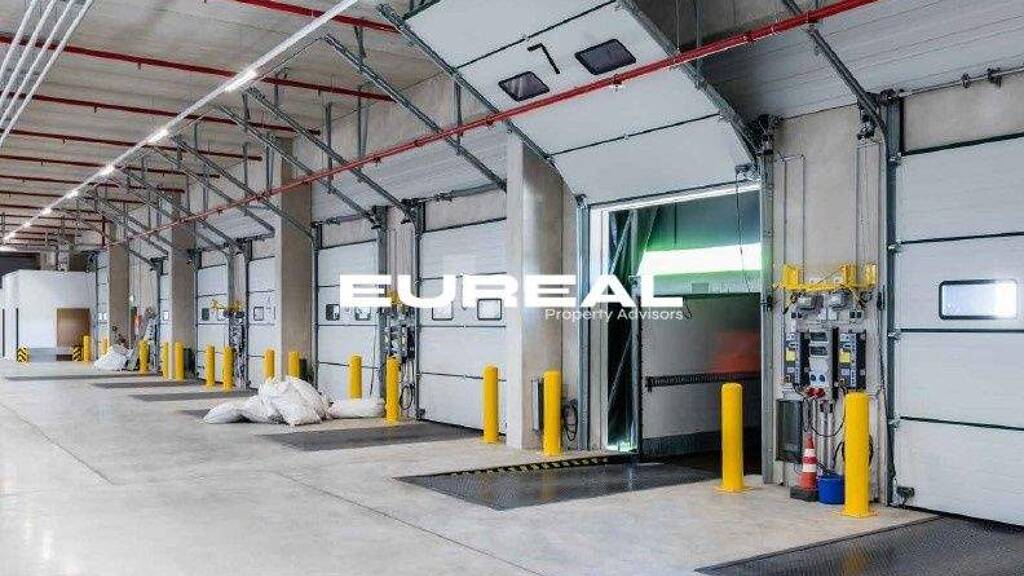 Lagerhalle zur Miete provisionsfrei 11.000 m² Lagerfläche teilbar ab 10.500 m² Barbaraviertel Neuss 41460