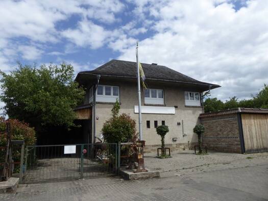 Einfamilienhaus zum Kauf 220.000 € 4 Zimmer 100 m² 990 m² Grundstück Gensingen 55457