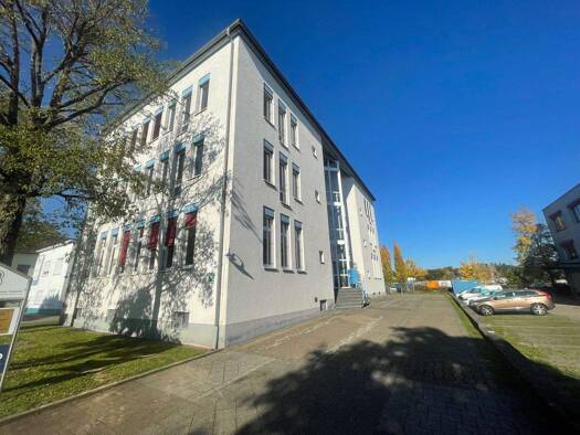 Bürogebäude zur Miete 1.040 € 4 Zimmer 130 m² Bürofläche Hochdorf Freiburg im Breisgau / Hochdorf 79108