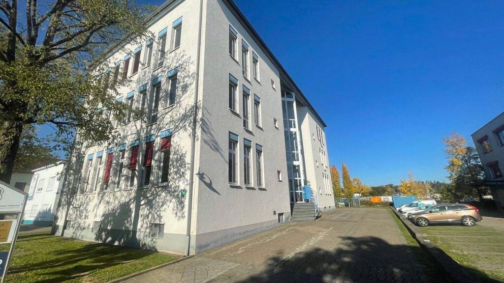 Bürogebäude zur Miete 1.040 € 4 Zimmer 130 m² Bürofläche Hochdorf Freiburg im Breisgau / Hochdorf 79108