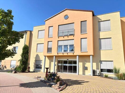 Wohnung zum Kauf 275.000 € 2 Zimmer 63 m² EG Lingenfeld 67360