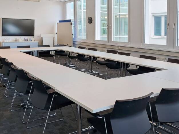 Bürofläche zur Miete provisionsfrei 3.057 € 45 m² Bürofläche Curiestraße 2 Vaihingen Vaihingen 70563