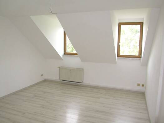 Wohnung zur Miete 225 € 2 Zimmer 44,4 m² 3. Geschoss Ruppertsgrün Fraureuth 08427