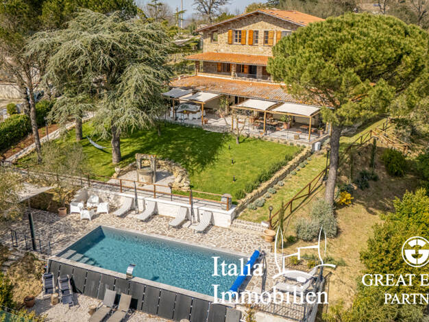 Bauernhaus zum Kauf 895.000 € 13 Zimmer 268 m² 5.000 m² Grundstück Umbertide 06019