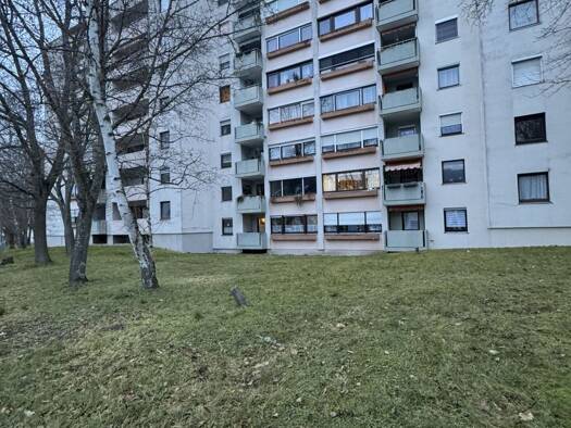 Wohnung zum Kauf 290.000 € 4 Zimmer 93 m² Weiherhof Zirndorf 90513