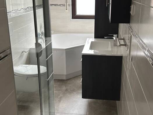 Reihenhaus zum Kauf provisionsfrei 439.000 € 4 Zimmer 100 m² 147 m² Grundstück Feucht 90537