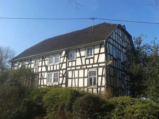 Mehrfamilienhaus zum Kauf 110.000 € 9 Zimmer 265 m² 1.500 m² Grundstück Mehren 57635