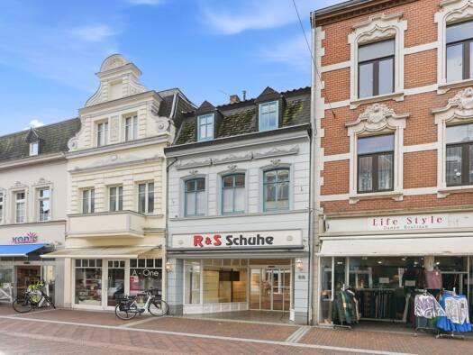 Mehrfamilienhaus zum Kauf 650.000 € 4 Zimmer 453 m² 367 m² Grundstück Hauptstr. 52 Kevelaer Kevelaer 47623