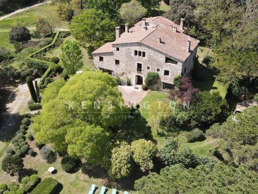 Stadthaus zum Kauf provisionsfrei 865.000 € 6 Zimmer 248 m² 320.000 m² Grundstück Gualba 08474