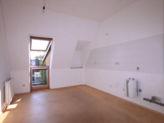 Wohnung zur Miete 335 € 3 Zimmer 67 m² Dachgeschoss Gustav-Adolf-Straße 3 Altendorf Chemnitz 09116