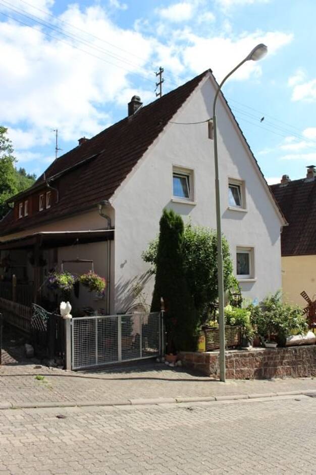 Einfamilienhaus zum Kauf als Kapitalanlage geeignet 135.000 € 3 Zimmer 91 m² 249 m² Grundstück Frankeneck 67468