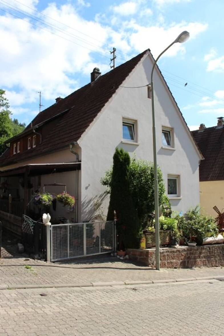 Einfamilienhaus zum Kauf als Kapitalanlage geeignet 135.000 € 3 Zimmer 91 m² 249 m² Grundstück Frankeneck 67468