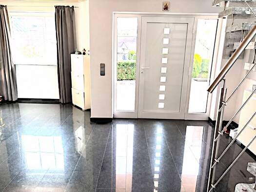 Einfamilienhaus zum Kauf 450.000 € 6 Zimmer 130 m² 550 m² Grundstück Kirchen Kirchen (Sieg) 57548
