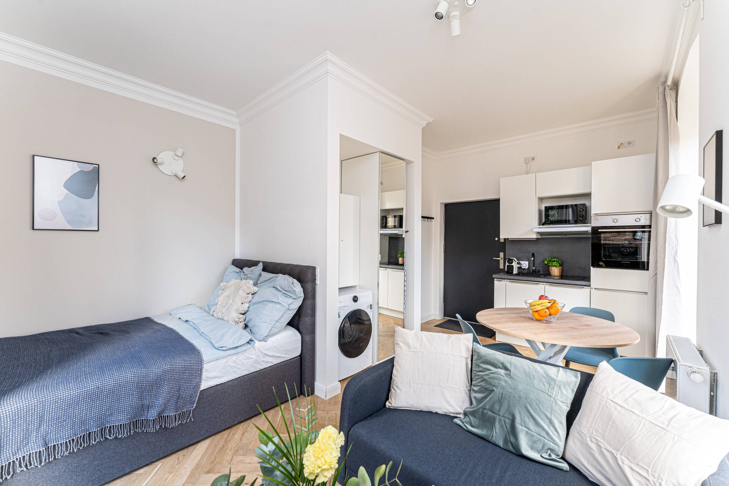 First occupancy: completely renovated studio apartment with garden in a new building in Berlin – Berlin – Vorschaubild 5