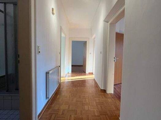 Wohnung zur Miete 825 € 3 Zimmer 85 m² EG frei ab sofort Bad Neustadt Bad Neustadt an der Saale 97616