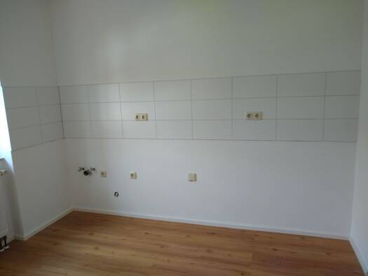 Wohnung zur Miete 750 € 4 Zimmer 110 m² frei ab sofort Brendlorenzen Bad Neustadt an der Saale 97616