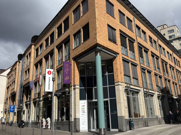 Bürofläche zur Miete provisionsfrei 20 € 308,3 m² Bürofläche teilbar ab 308,3 m² Süd Stuttgart 70178