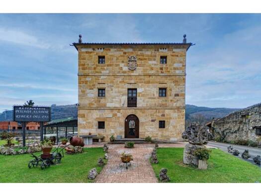 Bauernhaus zum Kauf 2.100.000 € 7 Zimmer 713 m² Santiurde de Toranzo 39691