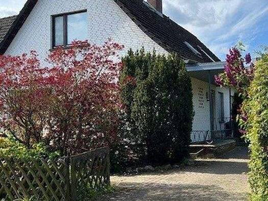 Wohnung zur Miete 624 € 3 Zimmer 80 m² 1. Geschoss frei ab 01.05.2026 Kirchgellersen 21394