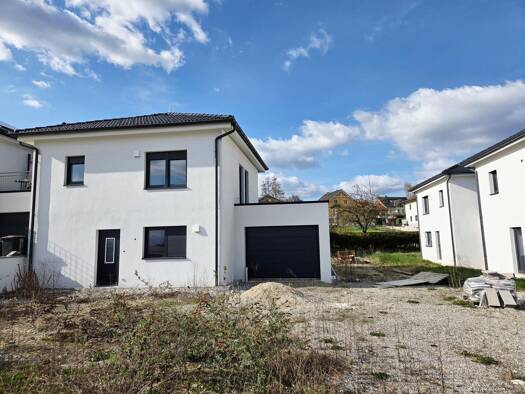 Haus zum Kauf 230.000 € 4 Zimmer 95 m² 448 m² Grundstück Gerolding 3392