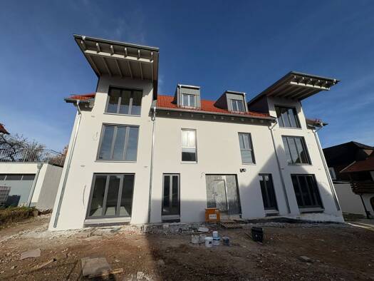 Wohnung zur Miete 1.050 € 3 Zimmer 77 m² Geschoss 2/3 frei ab 01.04.2026 Aventinstraße 2 Wolnzach 85283