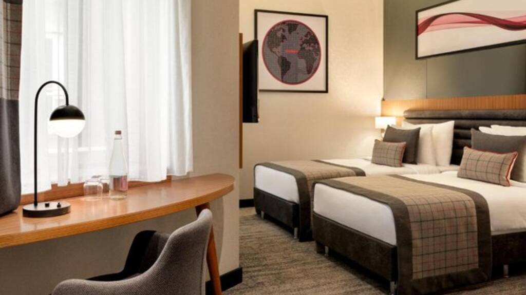 Haus zum Kauf 13.200.000 € 52 Zimmer 2.200 m² 2.200 m² Grundstück Budapest BP