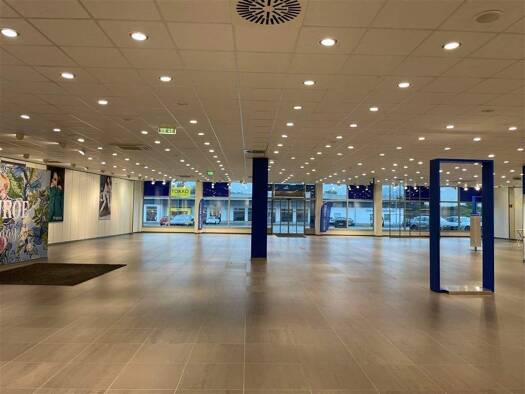 Ladenfläche zur Miete 901,1 m² Verkaufsfläche teilbar ab 500 m² Oeslau Rödental 96472