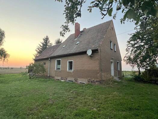 Einfamilienhaus zum Kauf 25.000 € 7 Zimmer 93 m² 621 m² Grundstück Wuhnitz Lommatzsch 01623