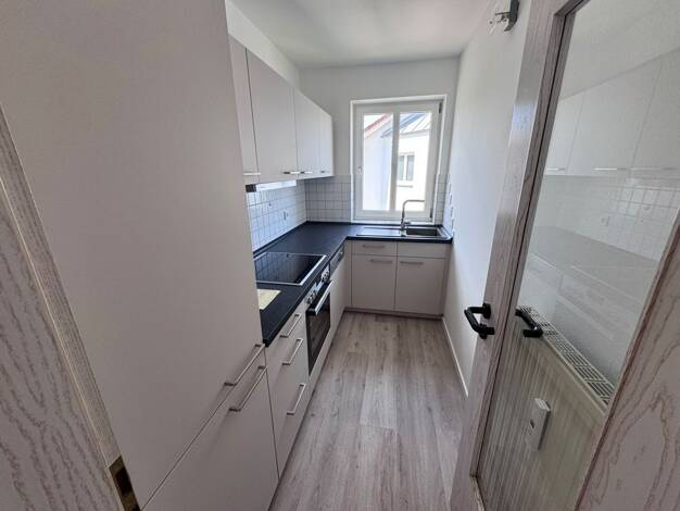 Wohnung zur Miete 740 € 3 Zimmer 77 m² EG Cortendorf Coburg 96450