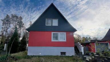 Einfamilienhaus zur Zwangsversteigerung provisionsfrei 130.000 € 4 Zimmer 104,4 m² 901 m² Grundstück Lauta Lauta 02991