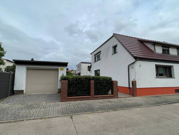 Doppelhaushälfte zum Kauf 182.500 € 5 Zimmer 190 m² 640 m² Grundstück Bernburg Bernburg 06406
