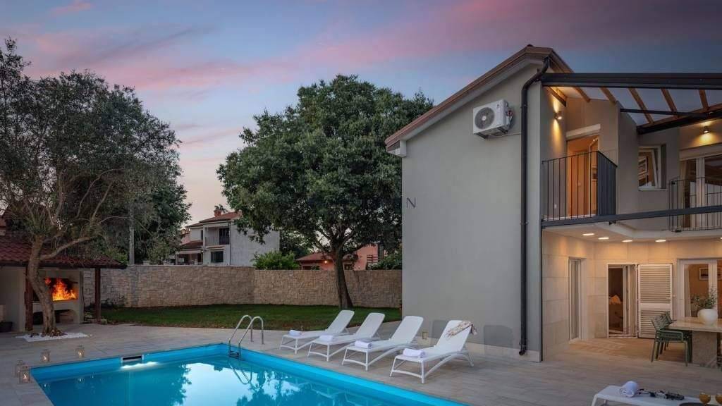 Haus zum Kauf 750.000 € 4 Zimmer 165 m² Centar, Luka, Finida