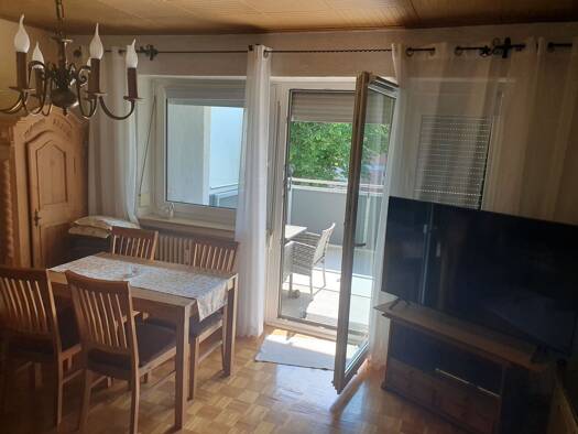 Wohnung zum Kauf 269.000 € 3 Zimmer 73 m² 2. Geschoss Traunreut 83301