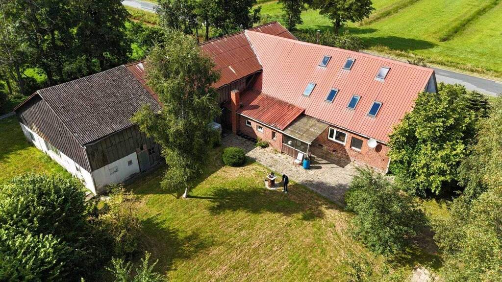Einfamilienhaus zum Kauf 209.000 € 7 Zimmer 250 m² 3.111 m² Grundstück Süderleda Wanna 21776