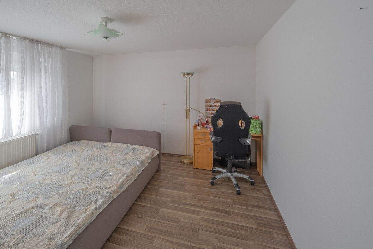 Immobilie in Dunningen - Sonniges 2 Familienhaus mit viel Platz für Ertrag und Rendite - Bild 3