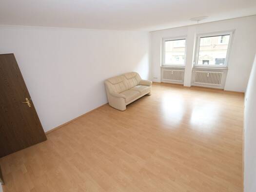 Wohnung zur Miete 690 € 2 Zimmer 63 m² Geschoss 1/4 frei ab sofort St Leonhard Nürnberg 90439