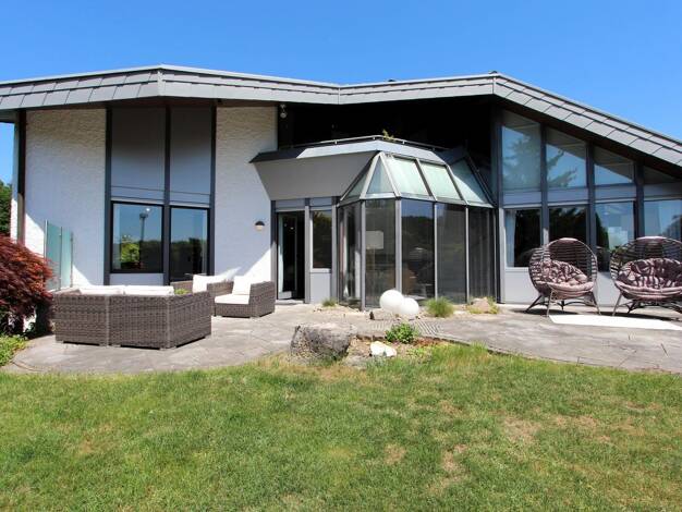 Villa zum Kauf 1.390.000 € 6 Zimmer 212 m² 718 m² Grundstück frei ab sofort Nord Sindelfingen 71067