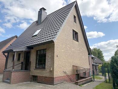 Mehrfamilienhaus zum Kauf 550.000 € 10 Zimmer 210 m² 690 m² Grundstück Am Hagen Ahrensburg 22926