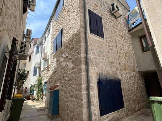 Haus zum Kauf 230.000 € 2 Zimmer 81 m² Betina, Tisno Tisno