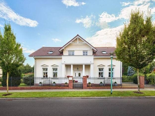 Villa zum Kauf 1.949.000 € 7 Zimmer 280 m² 2.685 m² Grundstück Birkenwerder 16547