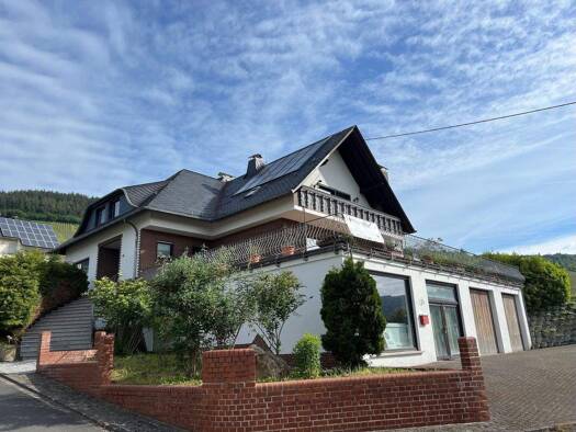 Einfamilienhaus zum Kauf 475.000 € 6 Zimmer 282 m² 1.058 m² Grundstück Kröv 54536