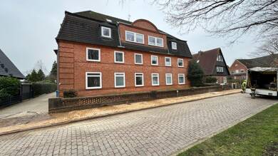 Wohnung zur Miete 950 € 3 Zimmer 99 m² frei ab sofort Kaiser-Wilhelm-Platz 4 Heide Heide 25746