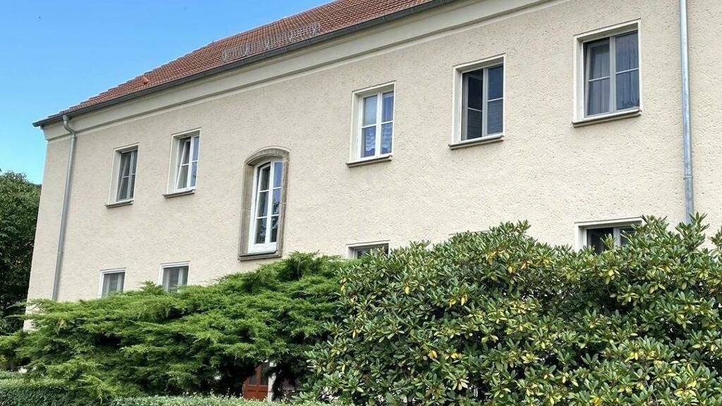 Mehrfamilienhaus zum Kauf als Kapitalanlage geeignet 315.000 € 12 Zimmer 280 m² 1.211 m² Grundstück Pirna 01796