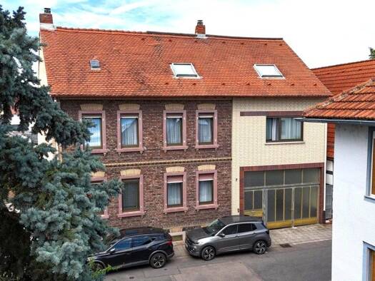 Mehrfamilienhaus zum Kauf 430.000 € 10 Zimmer 263 m² 607 m² Grundstück Großauheim Hanau 63457