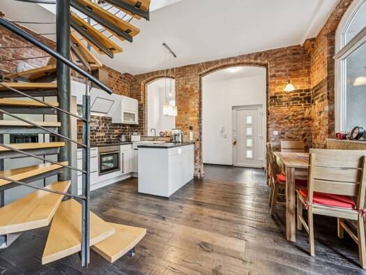Einfamilienhaus zum Kauf 629.000 € 3,5 Zimmer 111 m² 100 m² Grundstück Mitte Ludwigsburg 71638