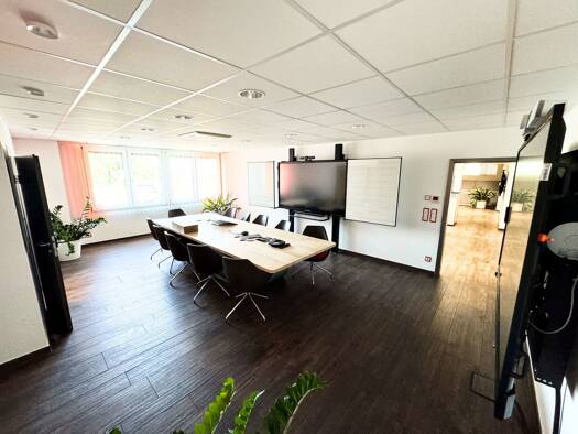 Bürofläche zur Miete provisionsfrei 450 m² Bürofläche teilbar ab 165 m² Buchenbühler Straße 13 Kalchreuth Kalchreuth 90562