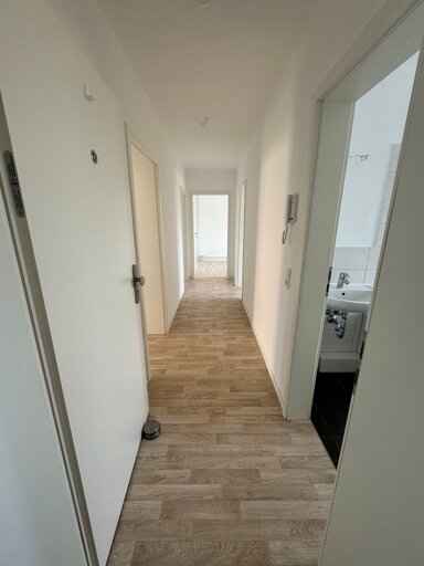 Wohnung zur Miete 587,20 € 4 Zimmer 80 m² frei ab sofort Mallentin Stepenitztal 23936