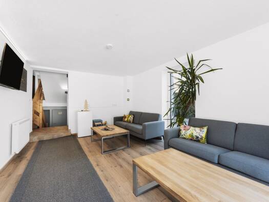Haus zum Kauf 985.000 € 14 Zimmer 238 m² 787 m² Grundstück Umhausen 6441